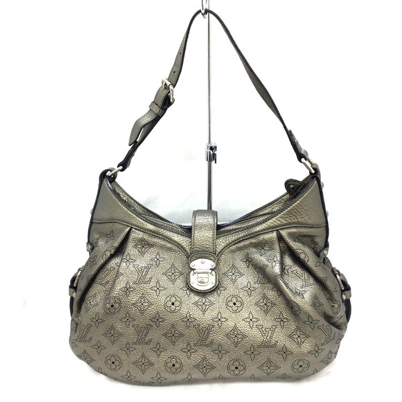 Louis Vuitton Handbags - Louis Vuitton Mahina XS Argent Metallic Tote Bag